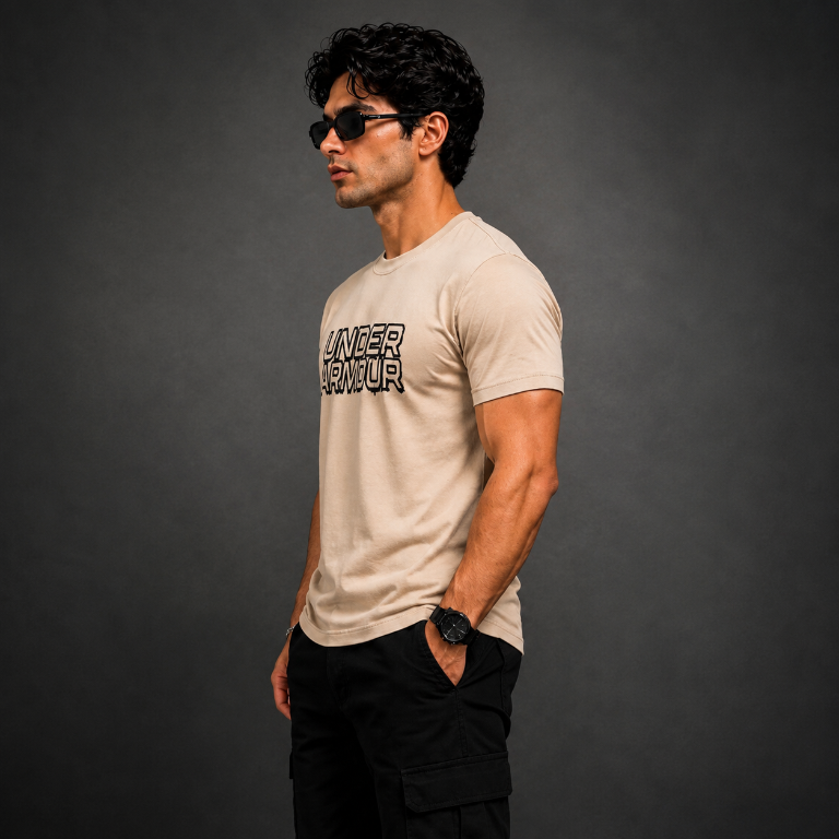 Under Armour — Men's Oversized Graphic T-Shirt
